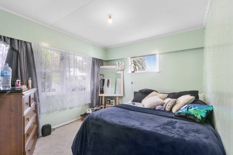 Photo of property in 13 Main Road, Wainuiomata, Lower Hutt, 5014