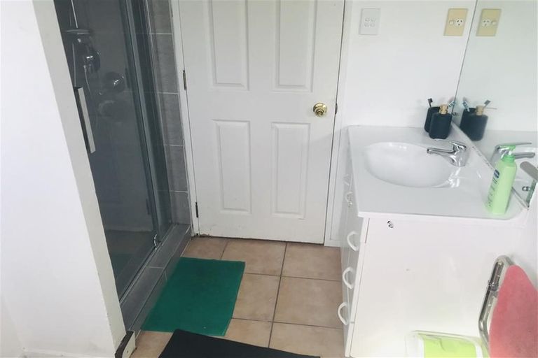 Photo of property in 90 Manuroa Road, Takanini, 2112