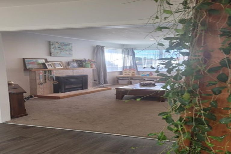 Photo of property in 2 Gifford Place, Utuhina, Rotorua, 3015