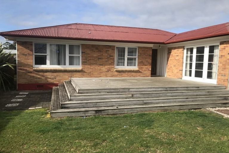 Photo of property in 8 Rollerson Street, Papakura, 2110