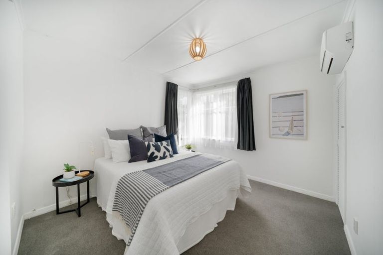 Photo of property in 4 Coates Street, Tawa, Wellington, 5028
