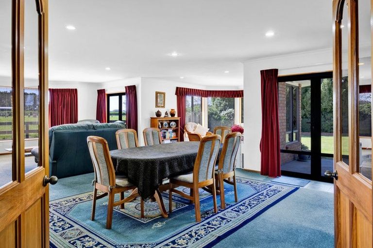 Photo of property in 268 Waihi Road, Hawera, 4673