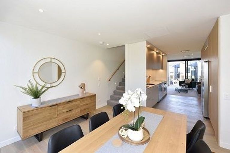 Photo of property in 3/25 Latimer Square, Christchurch Central, Christchurch, 8011