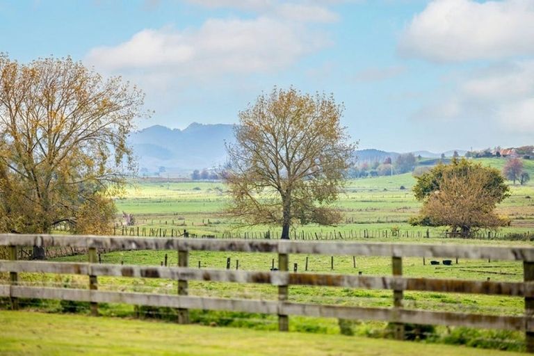 Photo of property in 242 Waring Road, Taupiri, 3791