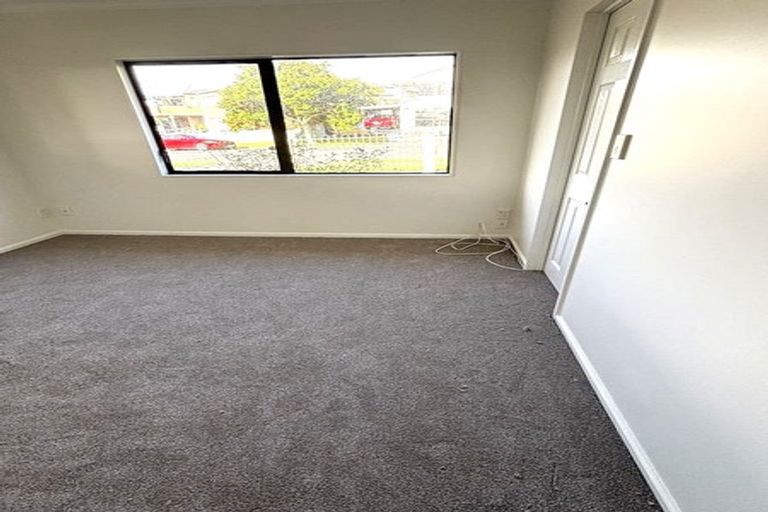 Photo of property in 14 Arrowsmith Drive, Clover Park, Auckland, 2019