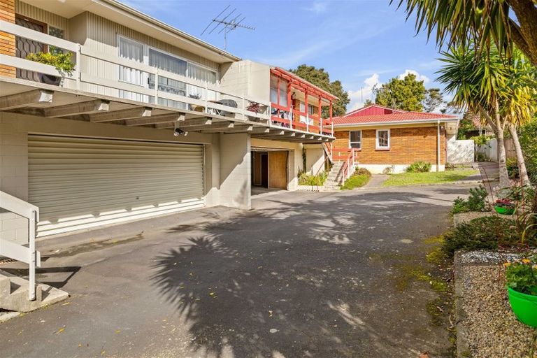 Photo of property in 2/8 Pamela Place, New Lynn, Auckland, 0600