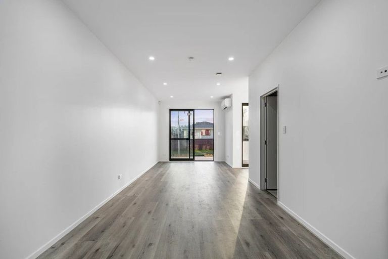 Photo of property in 22a Sharland Avenue, Manurewa, Auckland, 2102