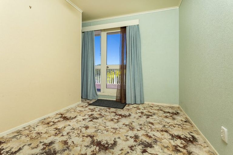 Photo of property in 38 Blakeborough Drive, Forrest Hill, Auckland, 0620