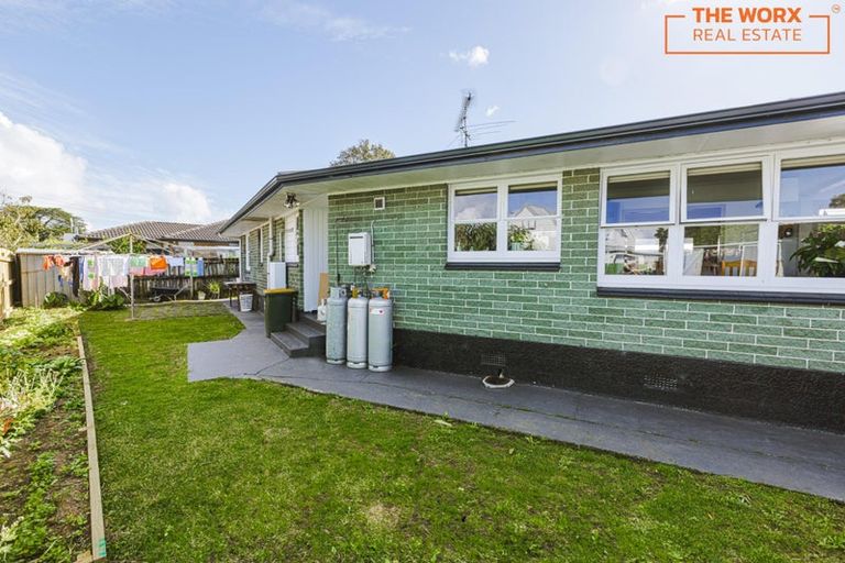 Photo of property in 25a Gray Avenue, Mangere East, Auckland, 2024