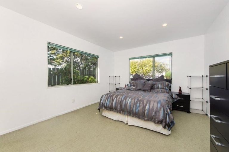 Photo of property in 1b Hindmarsh Street, Henderson, Auckland, 0612