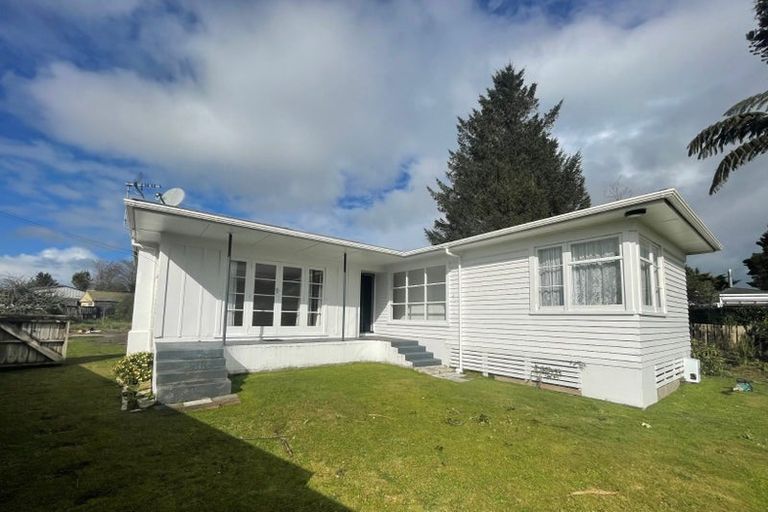 Photo of property in 39 Miro Street, Inglewood, 4330