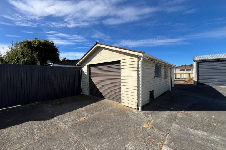 Photo of property in 24 Stephens Crescent, Highbury, Palmerston North, 4412