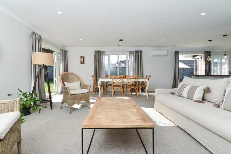 Photo of property in 18 Mahy Way, Leamington, Cambridge, 3432