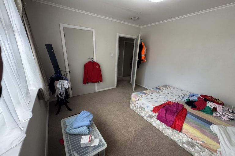 Photo of property in 90 Broderick Road, Johnsonville, Wellington, 6037