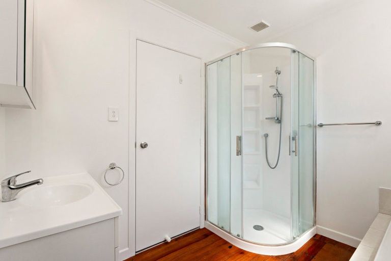 Photo of property in 5a Kauri Drive, Waiuku, 2123