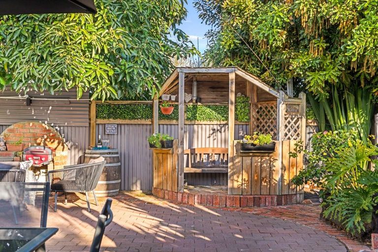 Photo of property in 436 Aberdeen Road, Gisborne, 4010