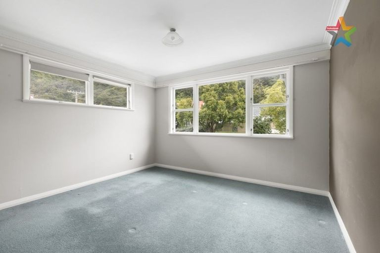 Photo of property in 8 Puriri Street, Eastbourne, Lower Hutt, 5013