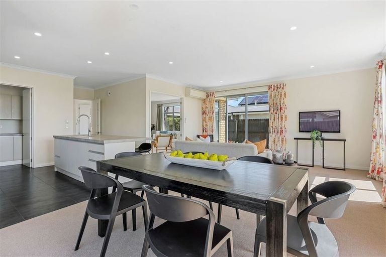 Photo of property in 32 The Runway, Wigram, Christchurch, 8042