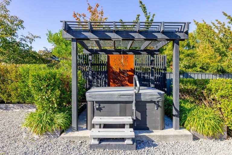 Photo of property in 80 Kent Terrace, Taradale, Napier, 4112
