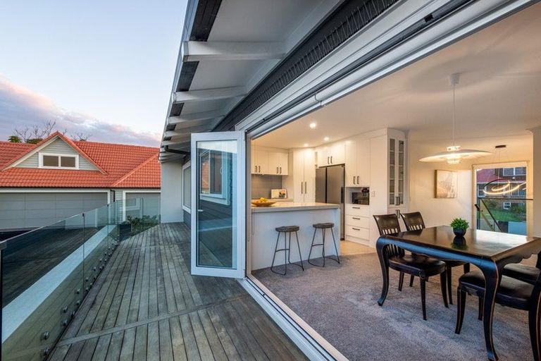 Photo of property in 131 Churchill Road, Rothesay Bay, Auckland, 0630