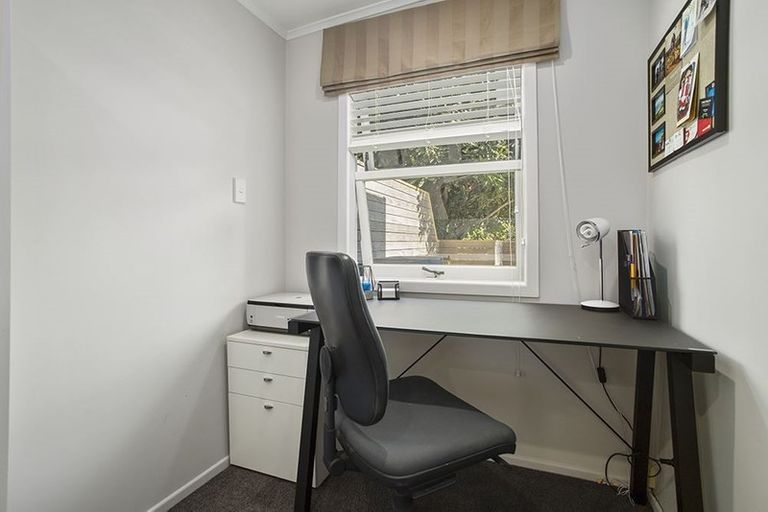 Photo of property in 84 Tiraumea Drive, Pakuranga, Auckland, 2010