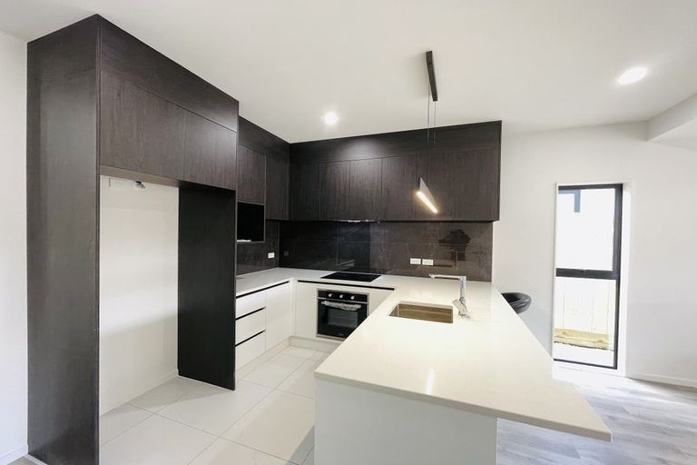 Photo of property in 42 Auranga Drive, Karaka, 2113