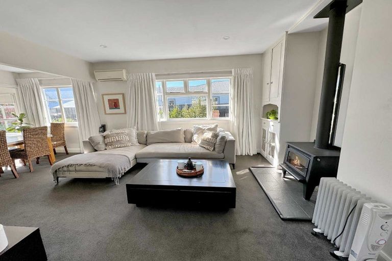 Photo of property in 155 Weston Road, St Albans, Christchurch, 8052