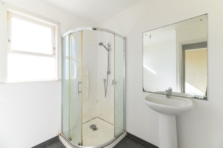 Photo of property in 3 Pendlebury Street, Green Bay, Auckland, 0604