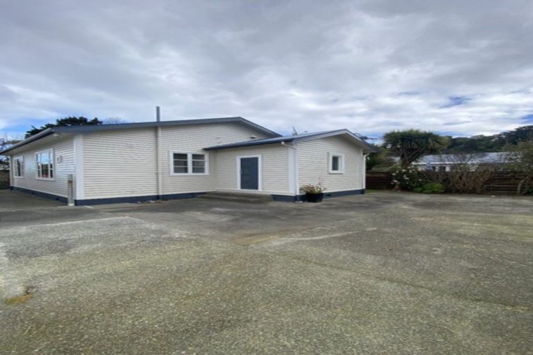 Photo of property in 13 Te Mome Road, Alicetown, Lower Hutt, 5010