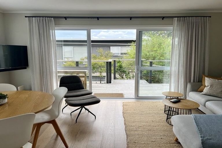 Photo of property in 1/17 Church Street, Devonport, Auckland, 0624