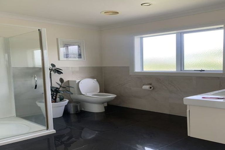 Photo of property in 42 Mauldeth Terrace, Churton Park, Wellington, 6037