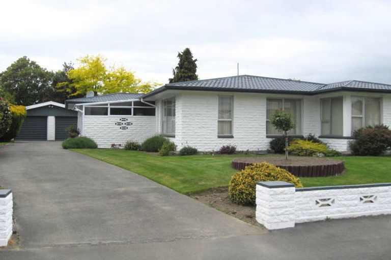 Photo of property in 12 Mendip Place, Casebrook, Christchurch, 8051