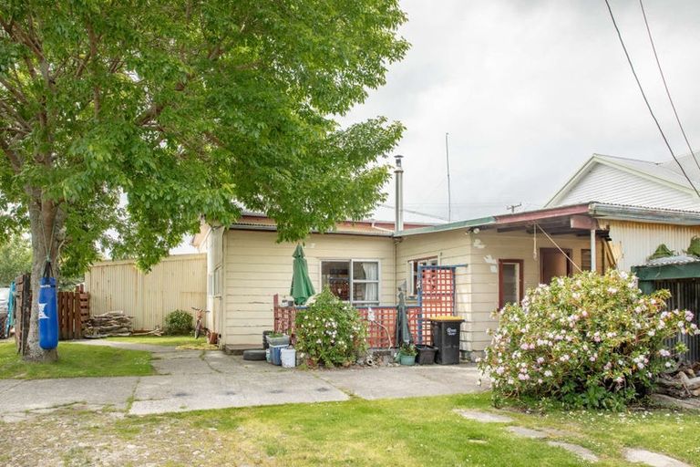 Photo of property in 116 Derby Street, Westport, 7825