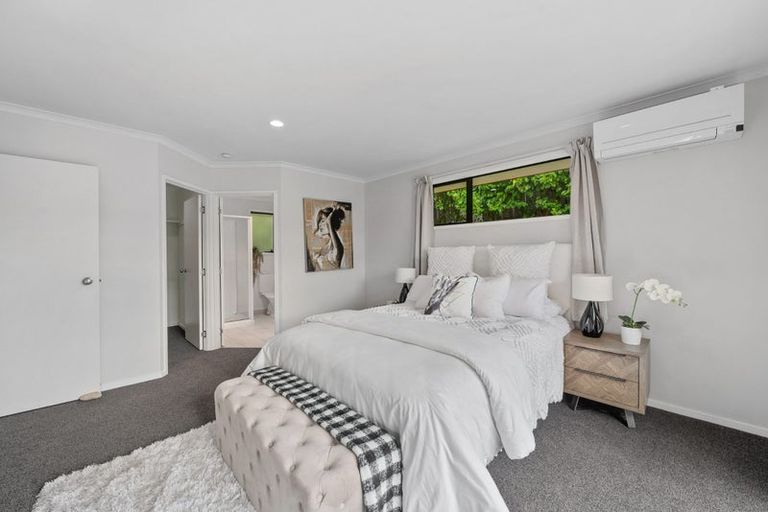 Photo of property in 38 Cabeleigh Drive, Helensville, 0800