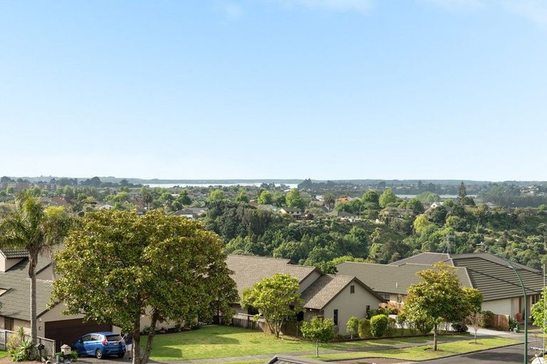 Photo of property in 23 Hallmark Rise, Bethlehem, Tauranga, 3110