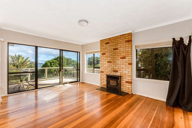 Photo of property in 5 Gordon Road, Plimmerton, Porirua, 5026