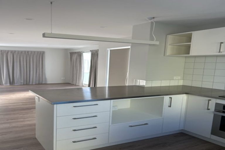 Photo of property in 37 Beresford Street, Takaro, Palmerston North, 4410