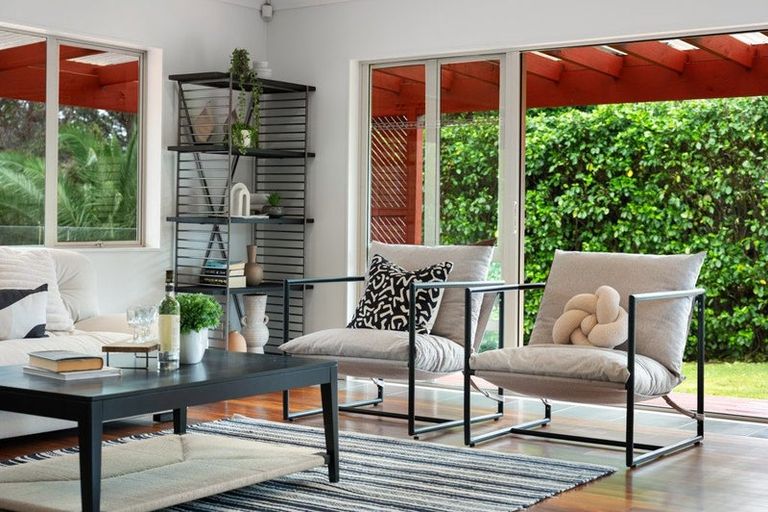 Photo of property in 42 Shelter Drive, Greenhithe, Auckland, 0632