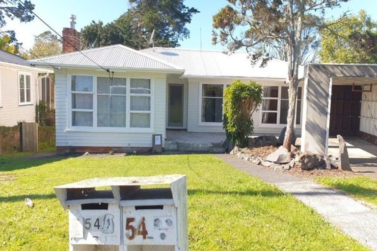 Photo of property in 54 Chippendale Crescent, Birkdale, Auckland, 0626