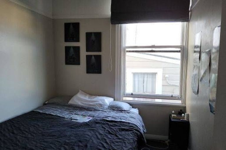 Photo of property in 21a Hargreaves Street, Mount Cook, Wellington, 6021