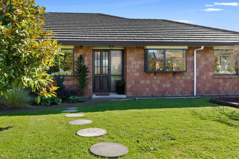 Photo of property in 28 Rifleman Lane, Paraparaumu Beach, Paraparaumu, 5032