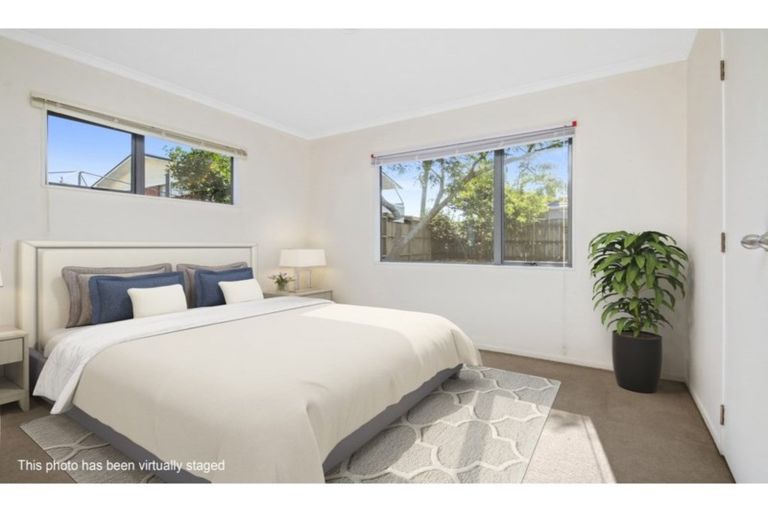 Photo of property in 73a Sandspit Road, Waiuku, 2123