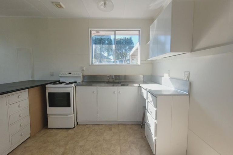 Photo of property in 28 Gear Terrace, Ranui, Porirua, 5024
