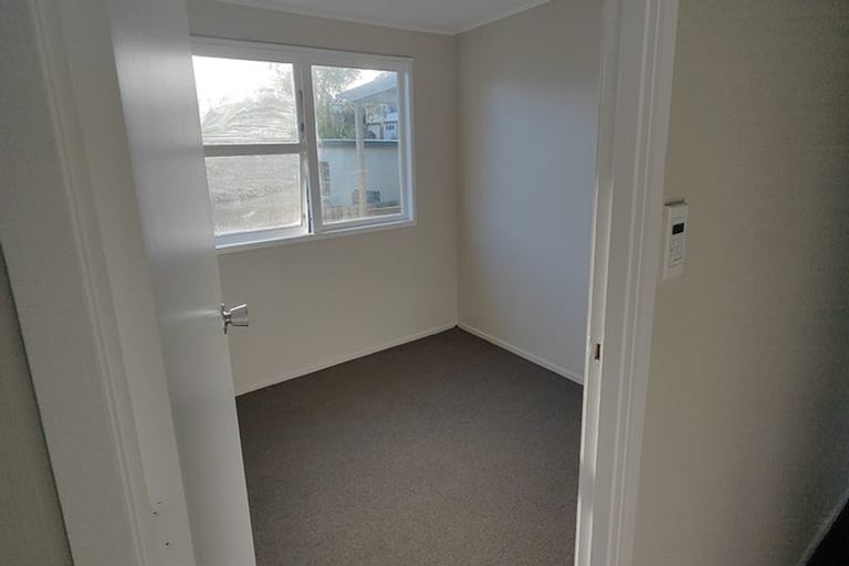 Photo of property in 74 Rosario Crescent, Red Beach, 0932