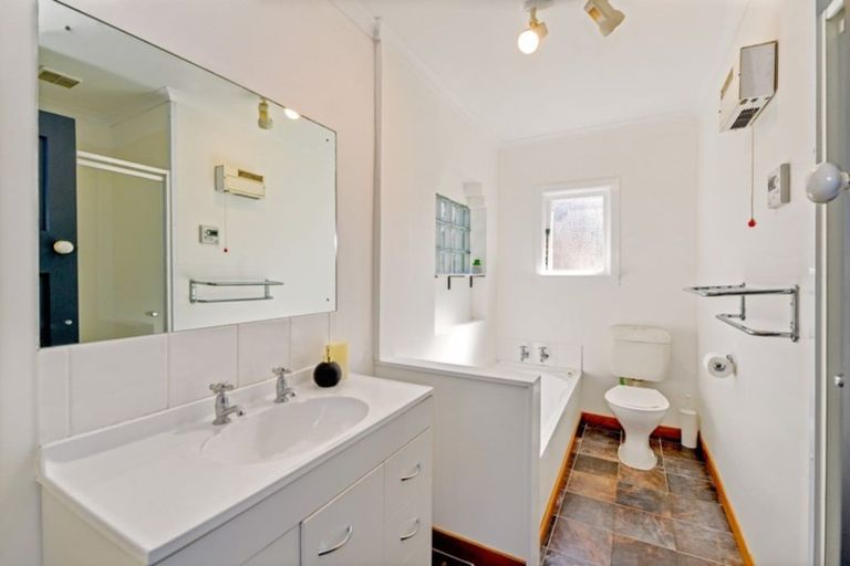 Photo of property in 18 Durham Street, Mornington, Dunedin, 9011