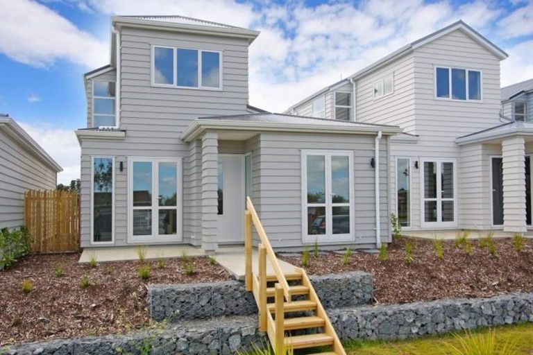 Photo of property in 17 Tribute Loop, Takanini, 2112