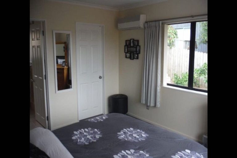 Photo of property in 5 Trillick Place, Tuakau, 2121
