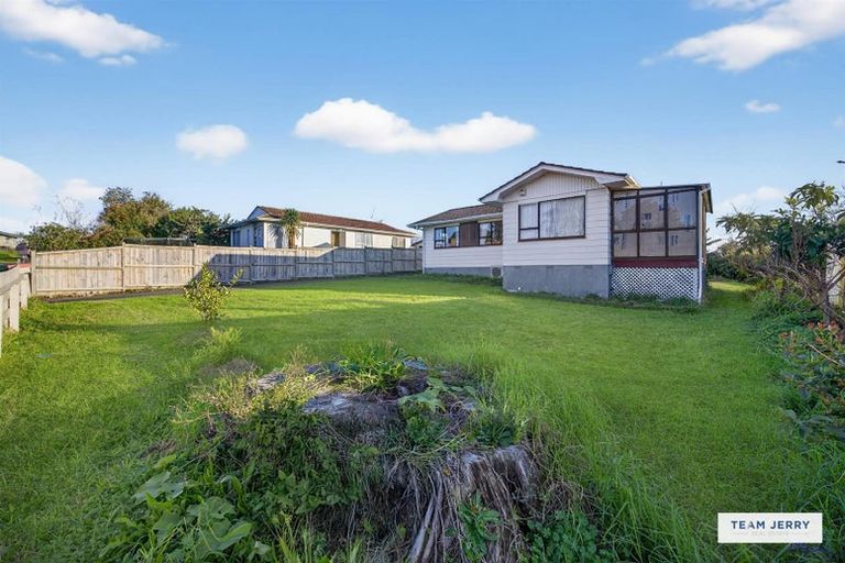 Photo of property in 9 Shalimar Place, Clover Park, Auckland, 2019