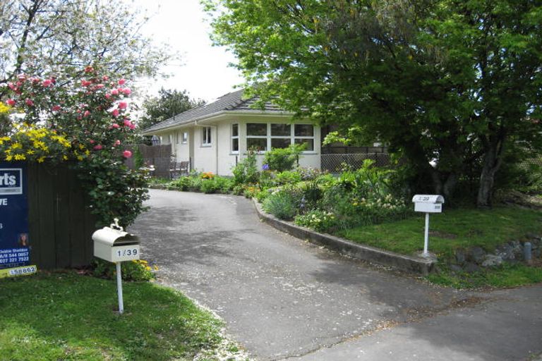 Photo of property in 1/39 Roto Street, Tahunanui, Nelson, 7011