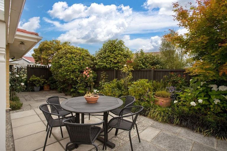Photo of property in 29 Wades Avenue, Saint Martins, Christchurch, 8022